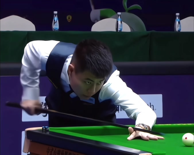 赛中多次完 赛中多次完